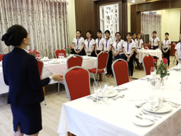 Quản trị nhà hàng và dịch vụ ăn uống