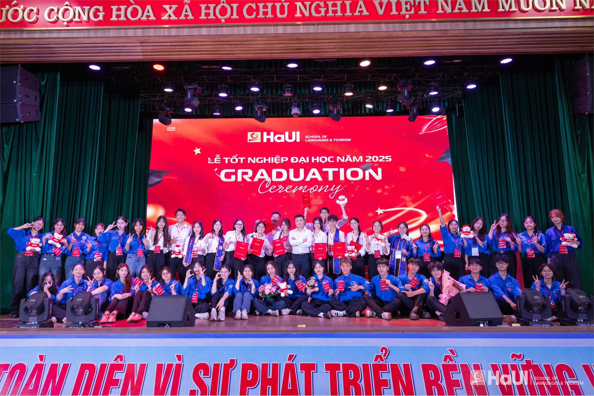 Có thể là hình ảnh về văn bản