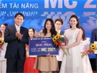 Sinh viên khoa Du lịch đạt giải nhất cuộc thi tìm kiếm tài năng MC - HaUI năm 2021
