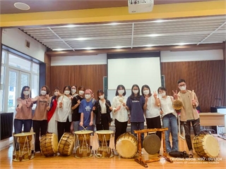 Nông nhạc truyền thống Samulnori - Di sản văn hóa thế giới tại Trường Ngoại ngữ - Du lịch