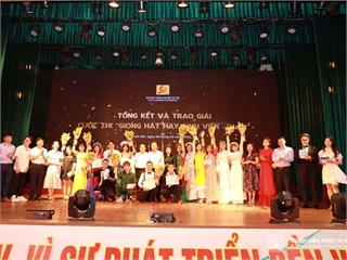 Sinh viên Trường Ngoại ngữ - Du lịch, Đại học Công nghiệp Hà Nội với "cơn mưa" giải thưởng tại Chung kết Cuộc thi Giọng hát hay sinh viên HaUI 2021
