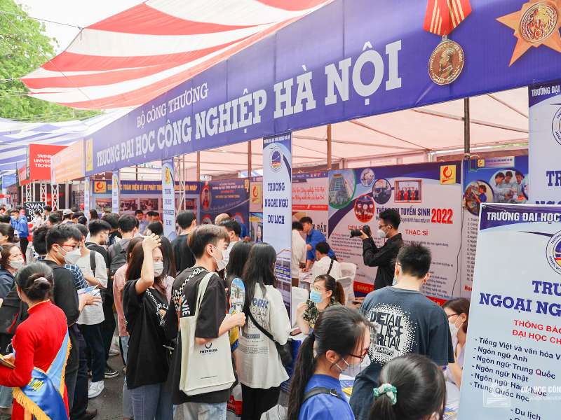 Ngày hội tư vấn tuyển sinh - hướng nghiệp 2022