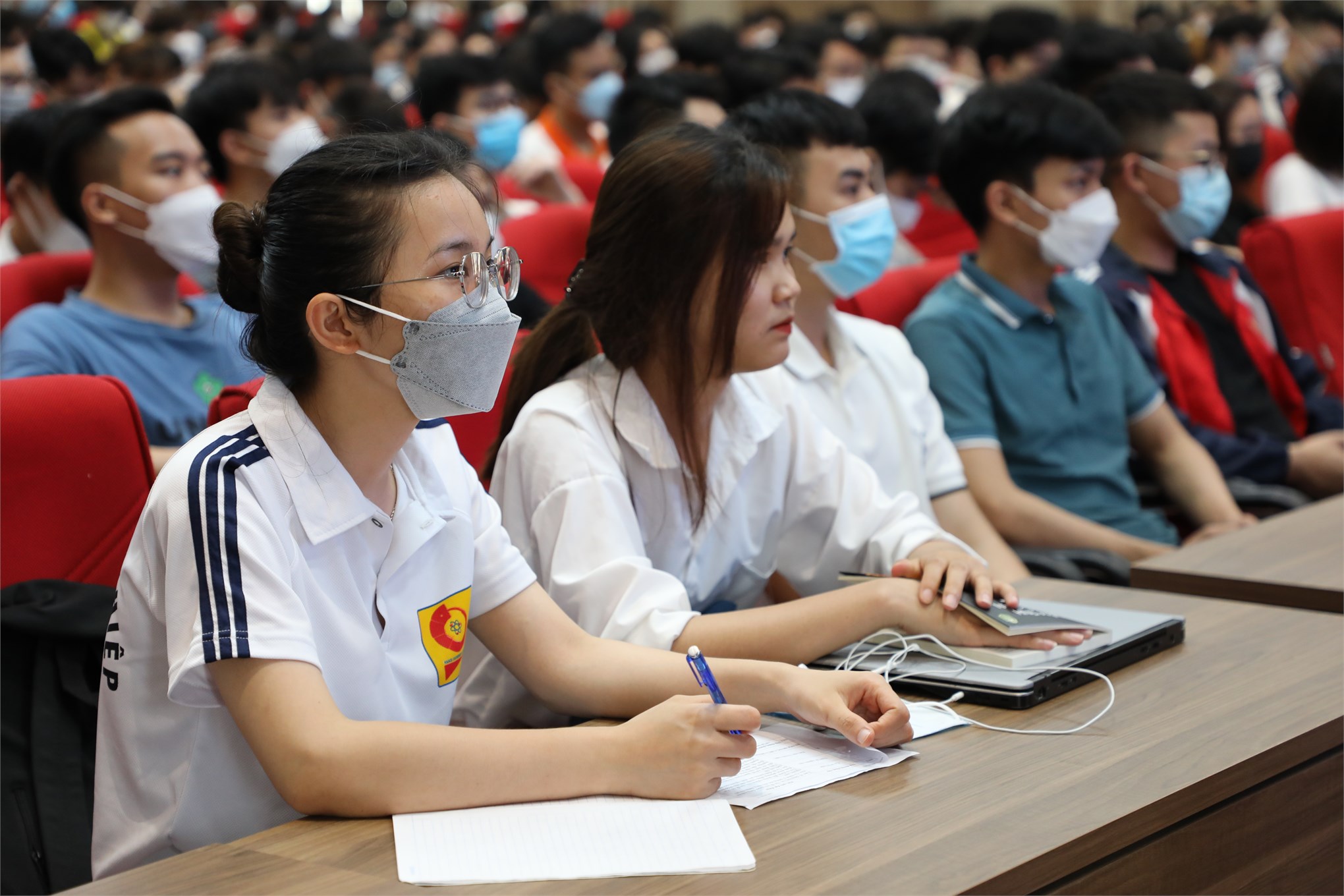 Hơn 500 sinh viên tham dự tập huấn viết Báo cáo khoa học