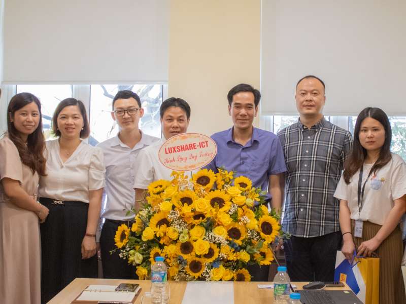 Tiếp đoàn làm việc với Công ty TNHH Luxshare – ICT Việt Nam