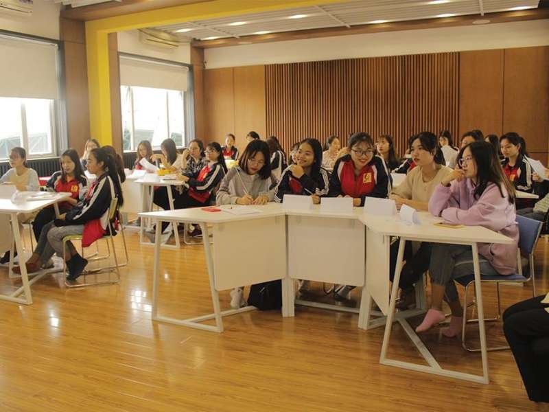 VÌ SAO HỌC SINH THCS, THPT NÊN HỌC IELTS?