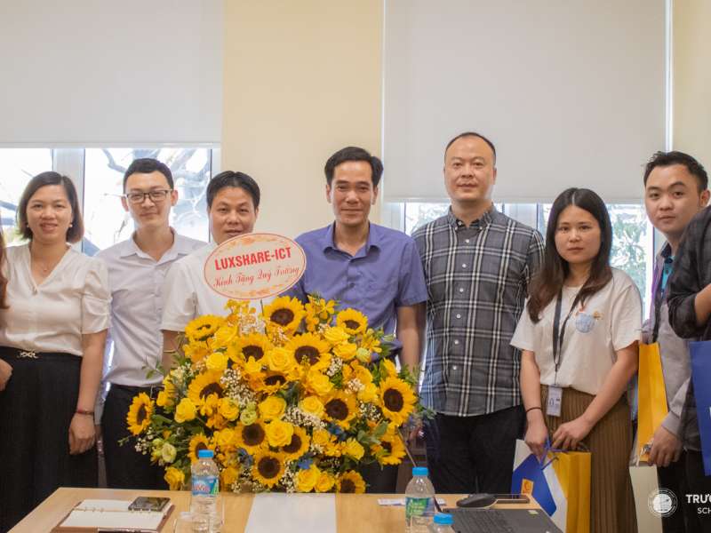 Tiếp đoàn làm việc với Công ty TNHH Luxshare – ICT Việt Nam