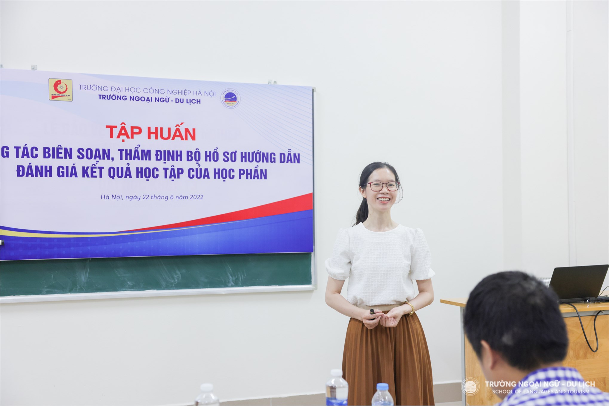 Tập huấn biên soạn, thẩm định bộ hồ sơ hướng dẫn đánh giá kết quả học tập của học phần 