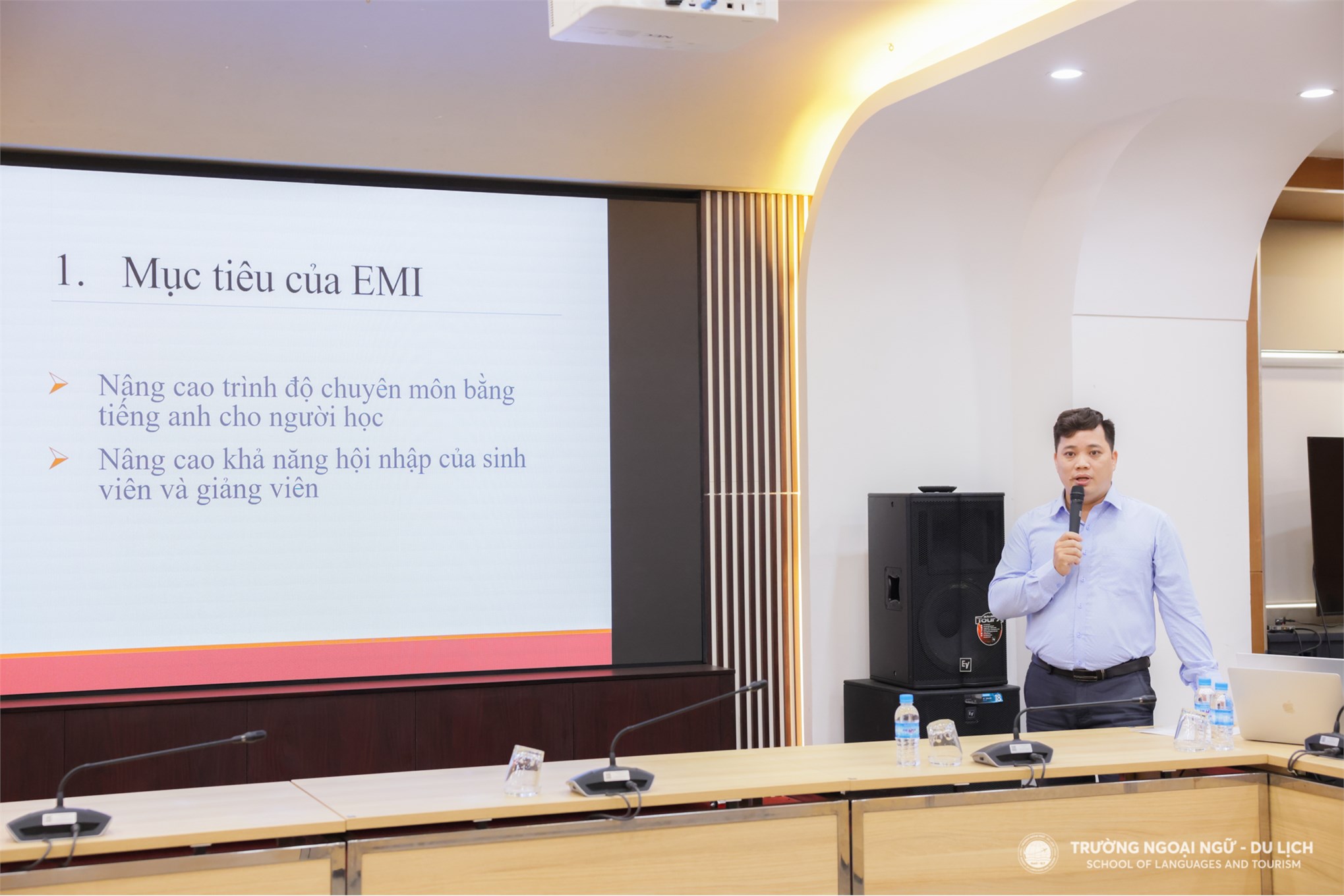 Hội thảo “Giảng dạy chuyên môn bằng tiếng Anh (EMI): Kinh nghiệm, thực trạng và giải pháp”