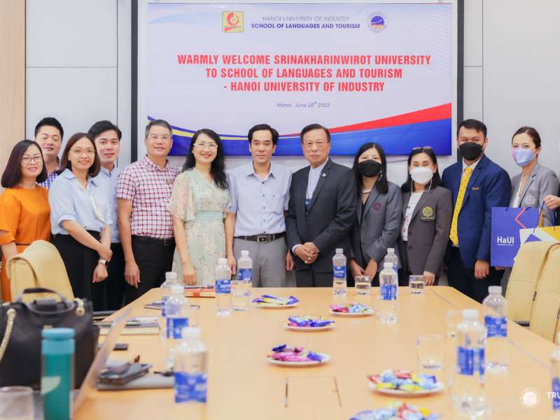 Đón tiếp và làm việc với Trường Đại học Srinakharinwirot (Thái Lan)