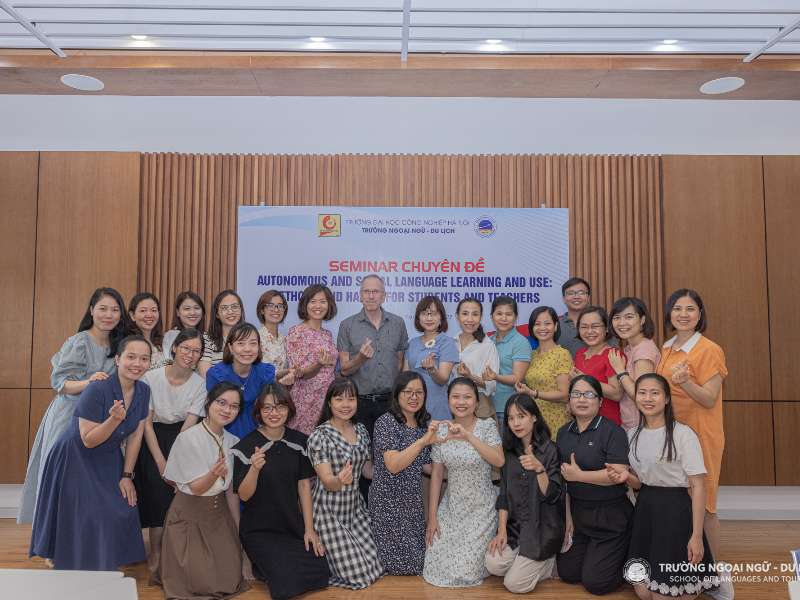 Bồi dưỡng chuyên đề về Tính tự chủ trong dạy và học ngôn ngữ cho giảng viên Trường Ngoại ngữ - Du lịch, Đại học Công nghiệp Hà Nội