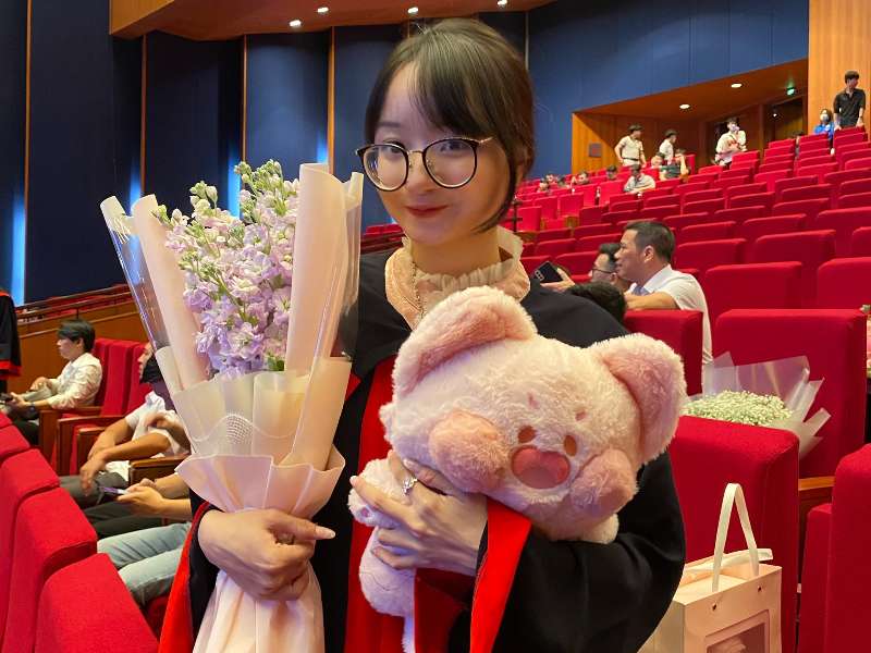 Hoàng Diệu Ly: Tân cử nhân xuất sắc ngành Ngôn ngữ Trung Quốc