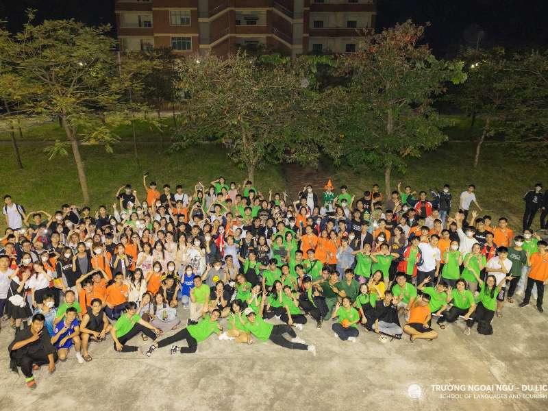 Halloween Night cùng Câu lạc bộ tiếng Anh E4U