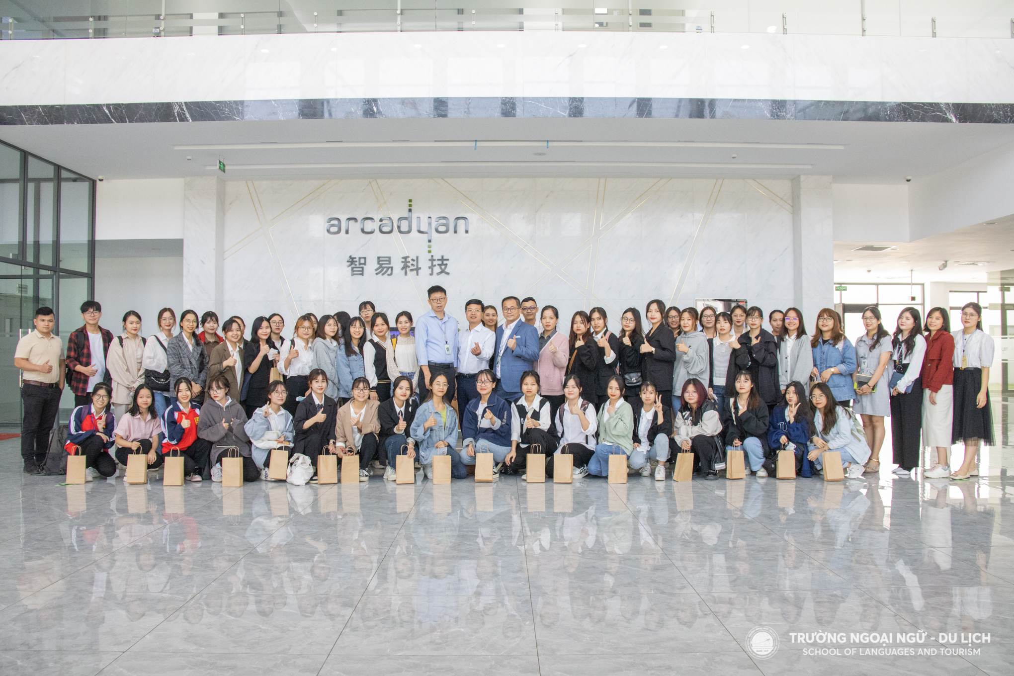 Tham quan Công ty TNH Arcadyan Technology Việt Nam của sinh viên khoá 14 khoa Ngôn ngữ Trung Quốc