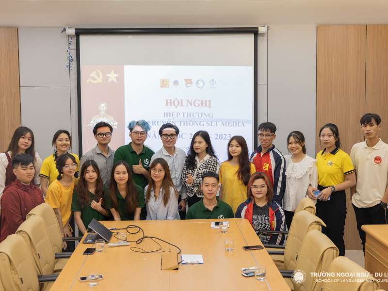 Hội nghị Hiệp thương Đội Truyền thông Trường Ngoại ngữ - Du lịch SLT Media