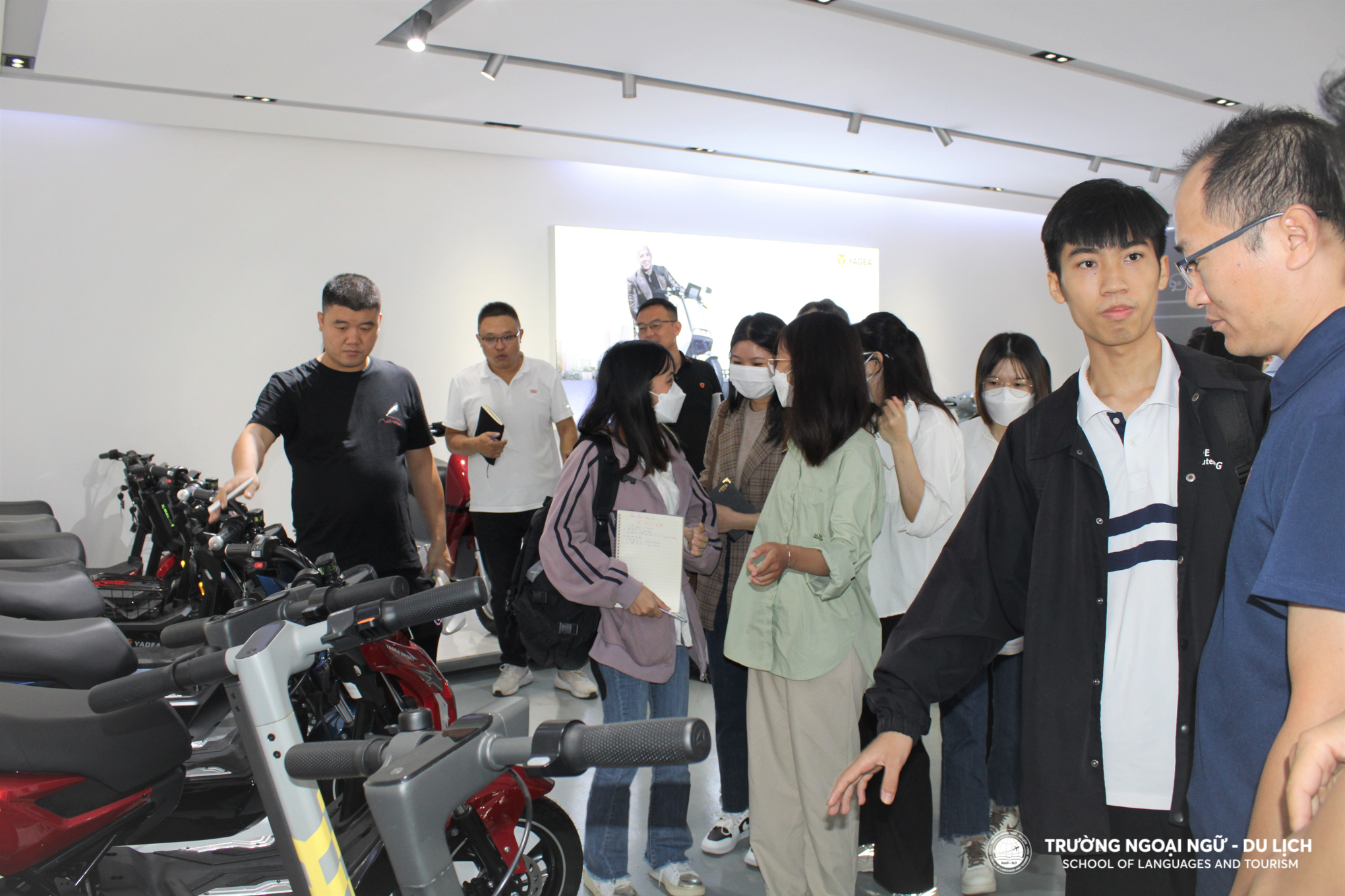 Tham quan Công ty TNHH Electric Motorcycle Yadea Việt Nam