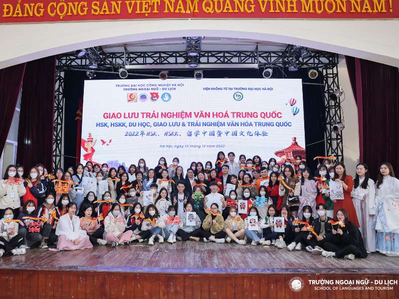 Giao lưu và tìm hiểu về HSK, HSKK, du học, trải nghiệm văn hóa Trung Quốc cùng Viện Khổng Tử