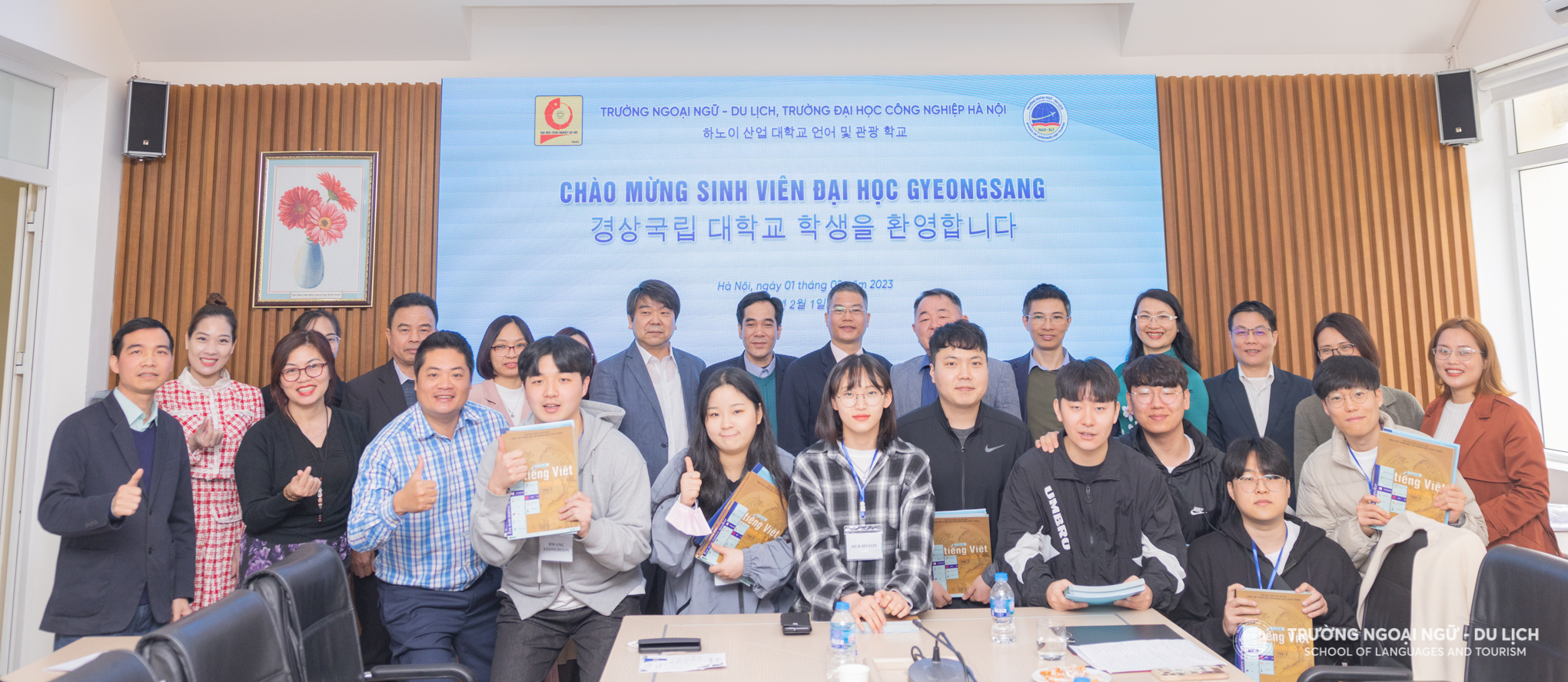 CHÀO MỪNG SINH VIÊN TRƯỜNG ĐẠI HỌC QUỐC GIA GYEONGSANG, HÀN QUỐC THAM GIA KHOÁ HỌC TIẾNG VIỆT TẠI TRƯỜNG NGOẠI NGỮ - DU LỊCH, TRƯỜNG ĐẠI HỌC CÔNG NGHIỆP HÀ NỘI