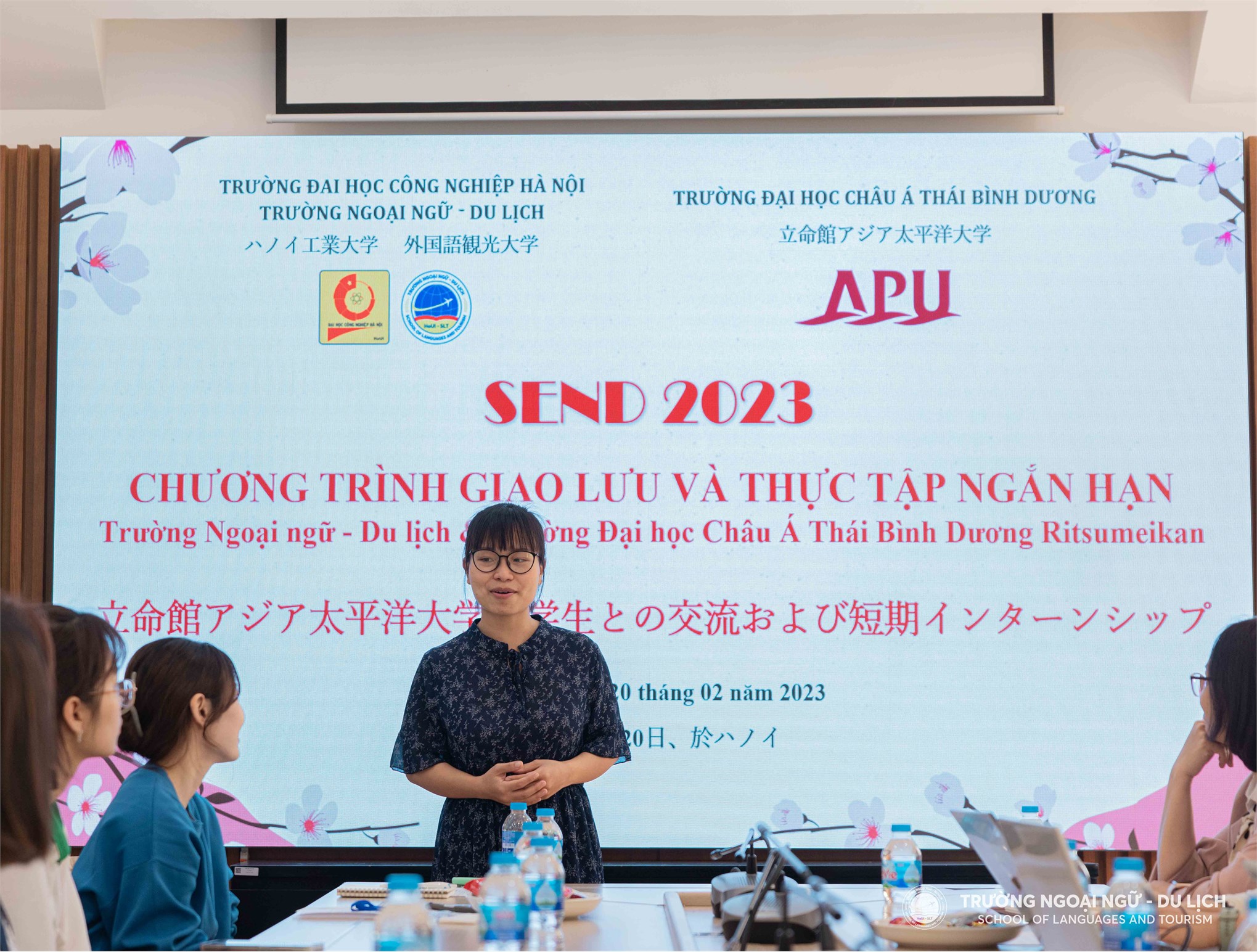 Sinh viên Trường Đại học Châu Á Thái Bình Dương Ritsumeikan tham gia giao lưu và thực tập ngắn hạn tại Trường Ngoại ngữ - Du lịch