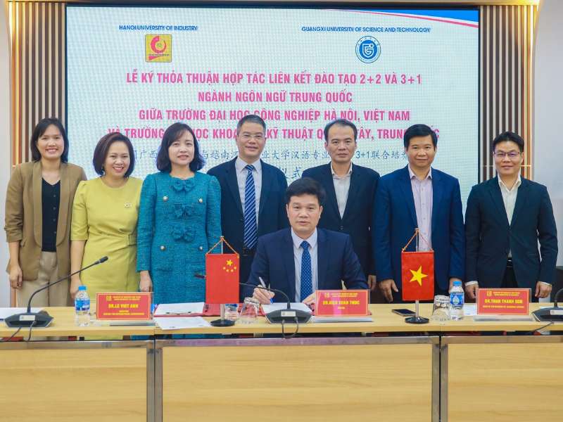 Trường Đại học Công nghiệp Hà Nội ký kết thỏa thuận hợp tác đào tạo với Trường Đại học Khoa học kỹ thuật Quảng Tây, Trung Quốc