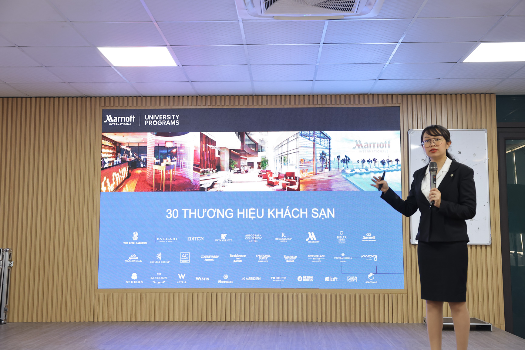 Tọa đàm `Growing Forward With Marriott`