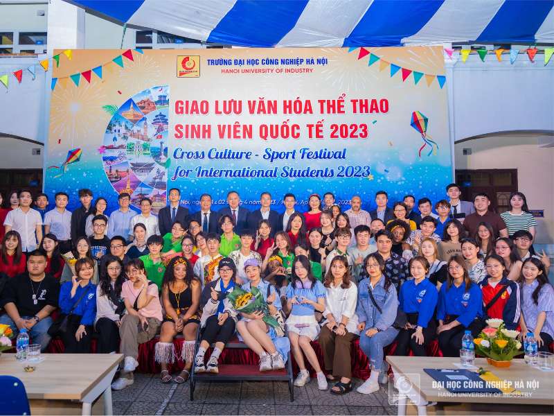 Hội tụ tinh hoa văn hóa thế giới tại ngày hội giao lưu văn hóa thể thao sinh viên quốc tế năm 2023
