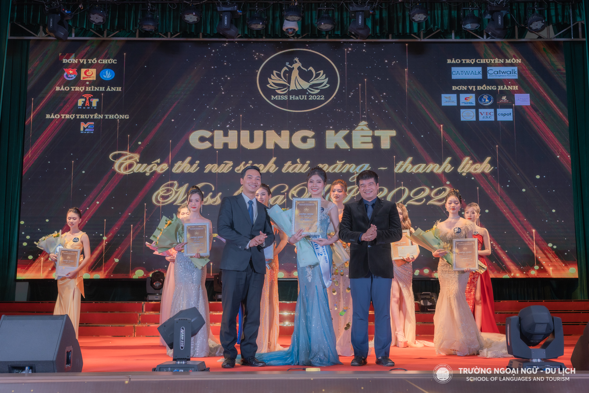Sinh viên Trường Ngoại ngữ - Du lịch xuất sắc đạt giải Á khôi 2 tại Cuộc thi Miss HaUI 2022