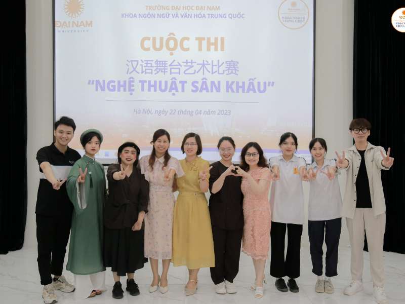 Sinh viên Khoa Ngôn ngữ Trung Quốc xuất sắc đạt giải Nhì cuộc thi Nghệ thuật sân khấu lần thứ nhất tại Đại học Đại Nam