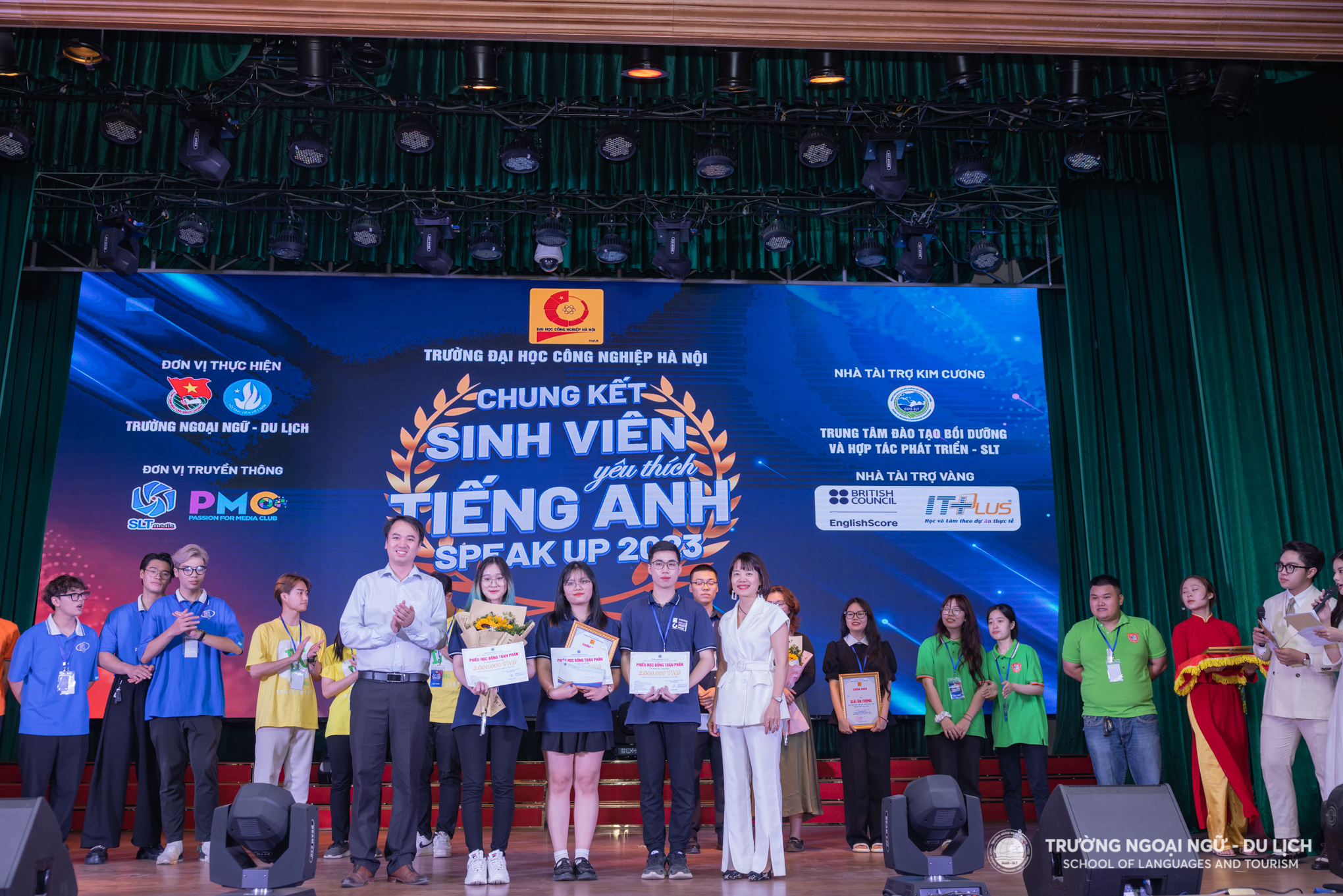 Hấp dẫn, kịch tính Chung kết Sinh viên yêu thích tiếng Anh Speak Up 2023