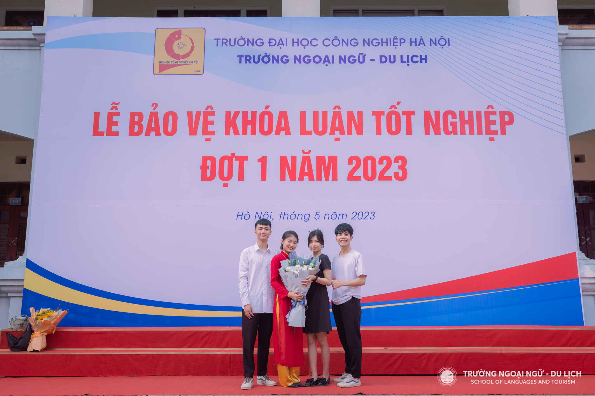 Lễ bảo vệ khóa luận tốt nghiệp Trường Ngoại ngữ - Du lịch