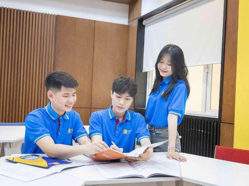 Ngành Ngôn ngữ học xét tuyển những tổ hợp môn nào?