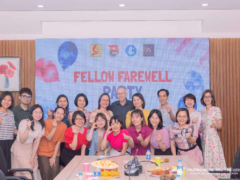 Tổng kết Dự án kênh phát thanh podcast English, etc và chia tay với chuyên gia Anh Ngữ (English Language Fellow)