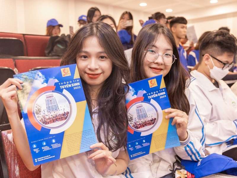 Thời gian học ngành Trung Quốc học trong bao lâu?