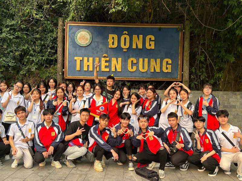 Nếu xét bằng điểm thi tốt nghiệp, ngành Du lịch thi khối (tổ hợp) nào?