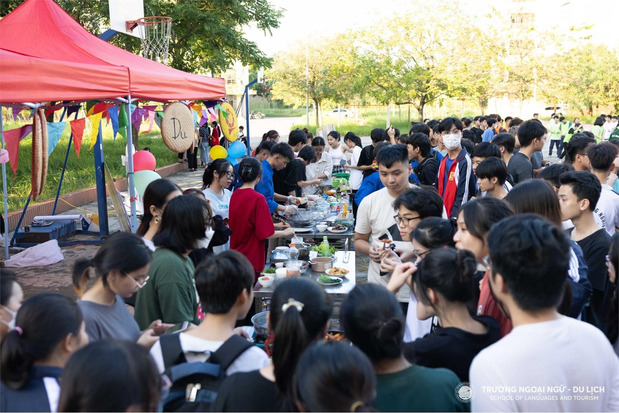 Học ngành Quản trị nhà hàng và dịch vụ ăn uống có dễ xin việc làm không?