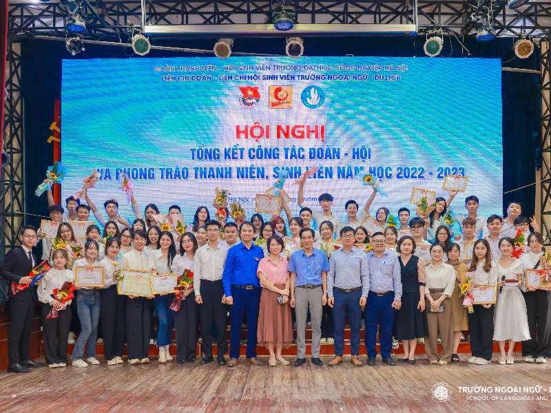 Tổng kết công tác Đoàn – Hội và tuyên dương 125 sinh viên tiêu biểu năm học 2022 – 2023