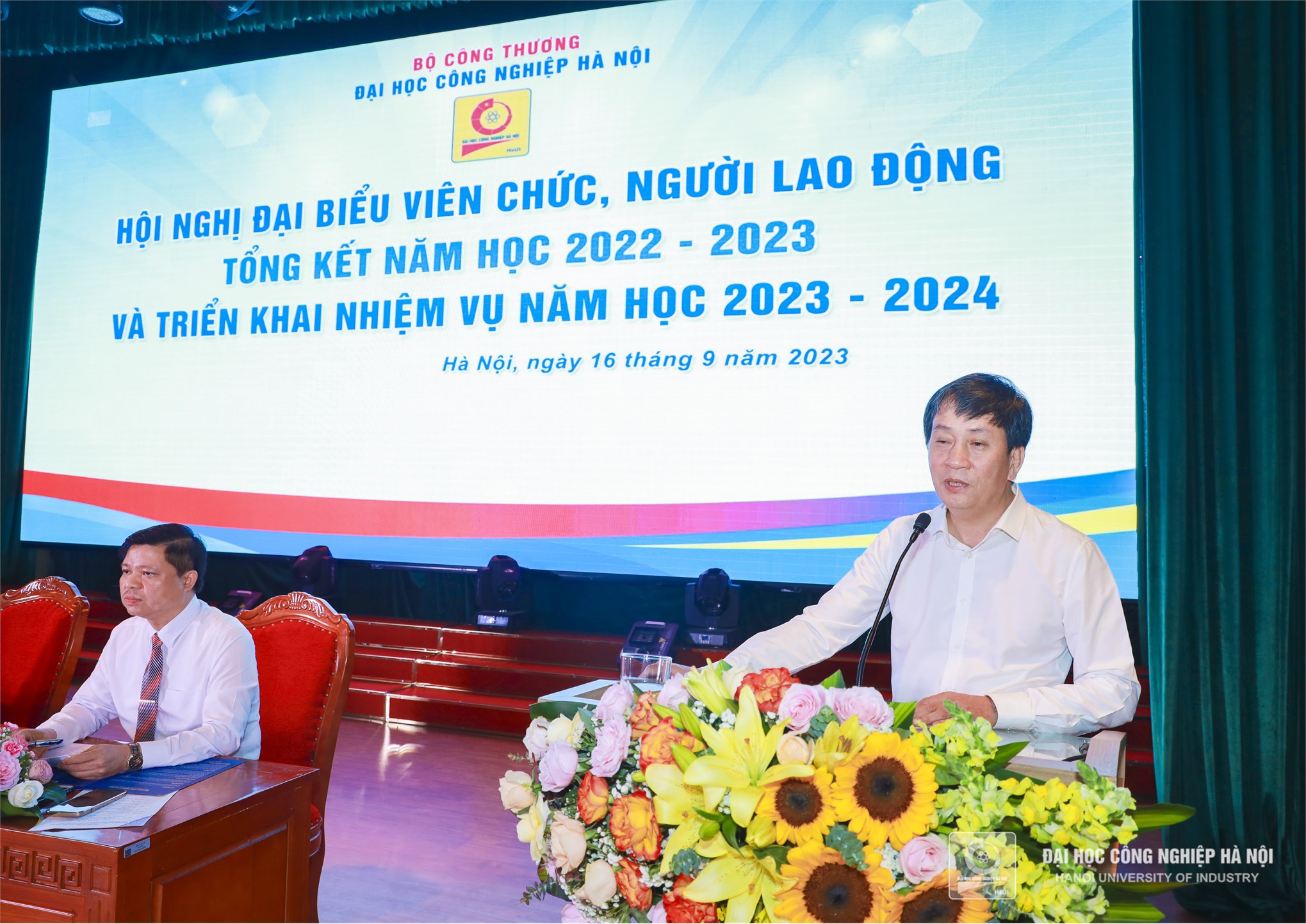 Hội nghị viên chức, người lao động Trường Đại học Công nghiệp Hà Nội năm 2023