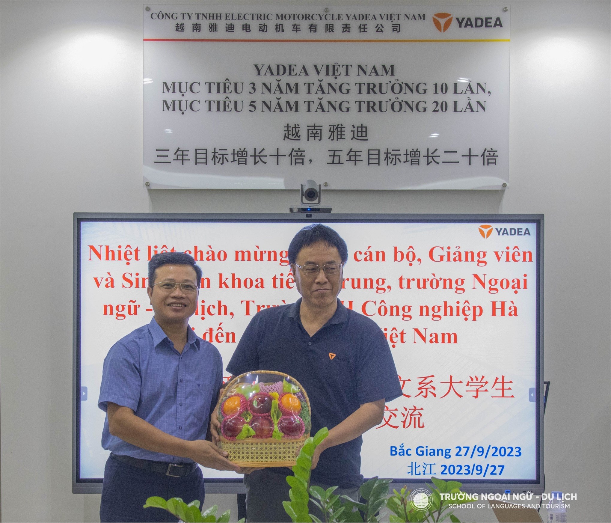 Tham quan Công ty TNHH ELECTRIC MOTORCYCLE YADEA Việt Nam