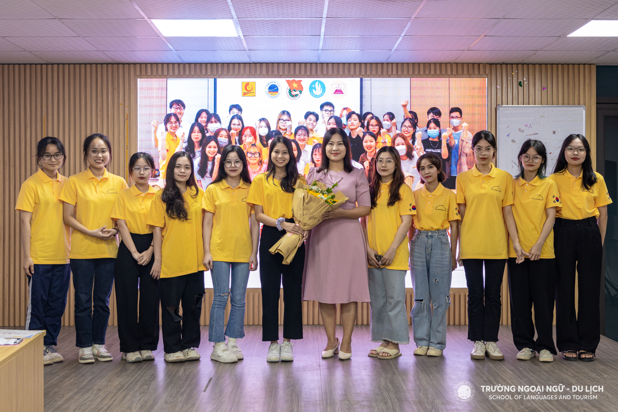 Hội nghị hiệp thương Câu lạc bộ tiếng Hàn Quốc K4U Trường Ngoại Ngữ - Du Lịch