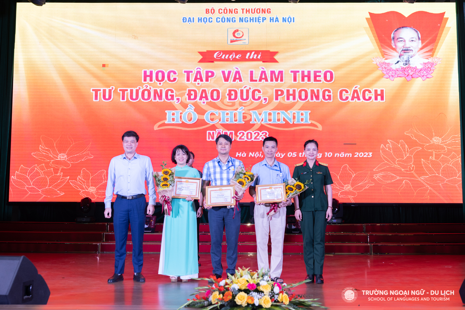 Đội thi Trường Ngoại ngữ - Du lịch, Phòng Đào tạo, Trung tâm Đào tạo Sau Đại học và Trung tâm Đào tạo Thường xuyên đã xuất sắc đạt giải Nhì và giải Hình tượng Bác Hồ tại Cuộc thi Học tập và làm theo tư tưởng, đạo đức, phong cách Hồ Chí Minh năm 2023