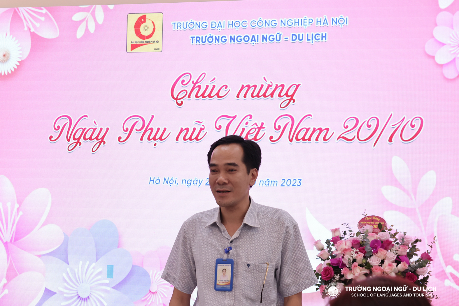 Gặp mặt nữ cán bộ, viên chức, người lao động Trường Ngoại ngữ - Du lịch, Trường Đại học Công nghiệp Hà Nội nhân Ngày Phụ nữ Việt Nam 20/10