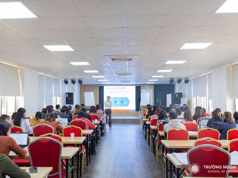 Bồi dưỡng công tác xây dựng chương trình đào tạo cho cán bộ, giảng viên Trường Ngoại ngữ - Du lịch