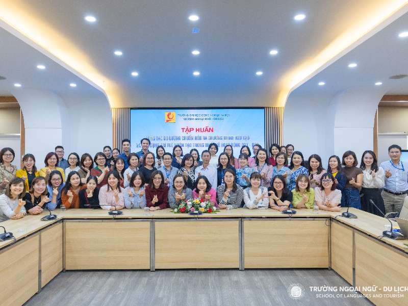 Tập huấn về công tác đo lường chuẩn đầu ra và ứng dụng trí tuệ nhân tạo trong thiết kế hoạt động dạy – học năm 2023