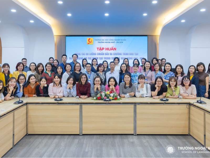 Tập huấn về công tác đo lường chuẩn đầu ra và ứng dụng trí tuệ nhân tạo trong thiết kế hoạt động dạy – học năm 2023