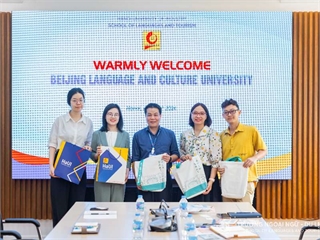 Trường Ngoại ngữ - Du lịch đón tiếp đoàn công tác Trường Đại học Ngôn ngữ Bắc Kinh, Trung Quốc đến thăm và làm việc