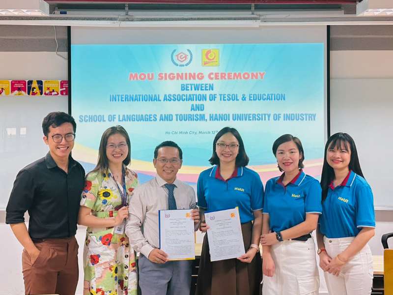 Ký kết biên bản ghi nhớ hợp tác giữa Trường Ngoại ngữ - Du lịch, Trường Đại học Công nghiệp Hà Nội với Hiệp hội ICTE (TESOL & Education)