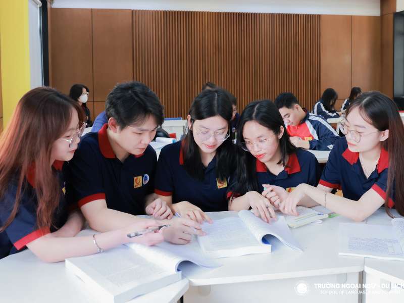 Sinh viên tốt nghiệp ngành Ngôn ngữ học có cơ hội thăng tiến cao