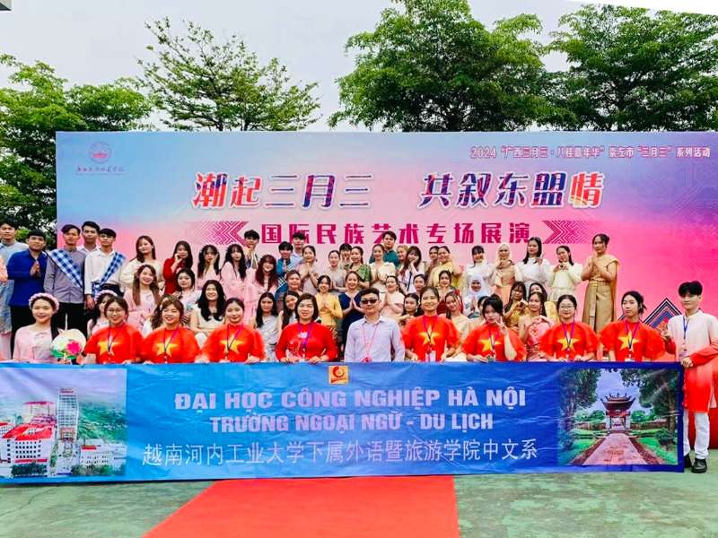 Sinh viên Trường Ngoại ngữ - Du lịch tham gia chương trình “Giao lưu biểu diễn nghệ thuật dân tộc quốc tế” tại Quảng Tây, Trung Quốc