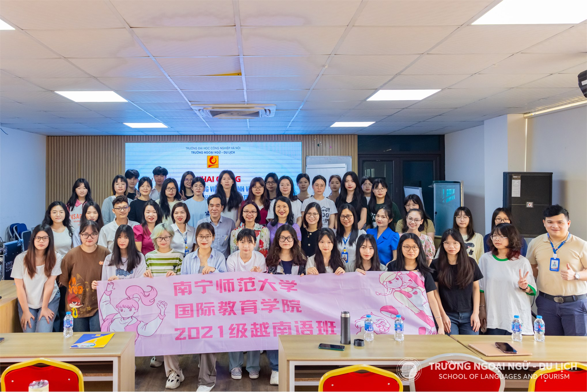 Khai giảng khoá đào tạo Tiếng Việt ngắn hạn cho sinh viên Trường Đại học Sư phạm Nam Ninh, Trung Quốc