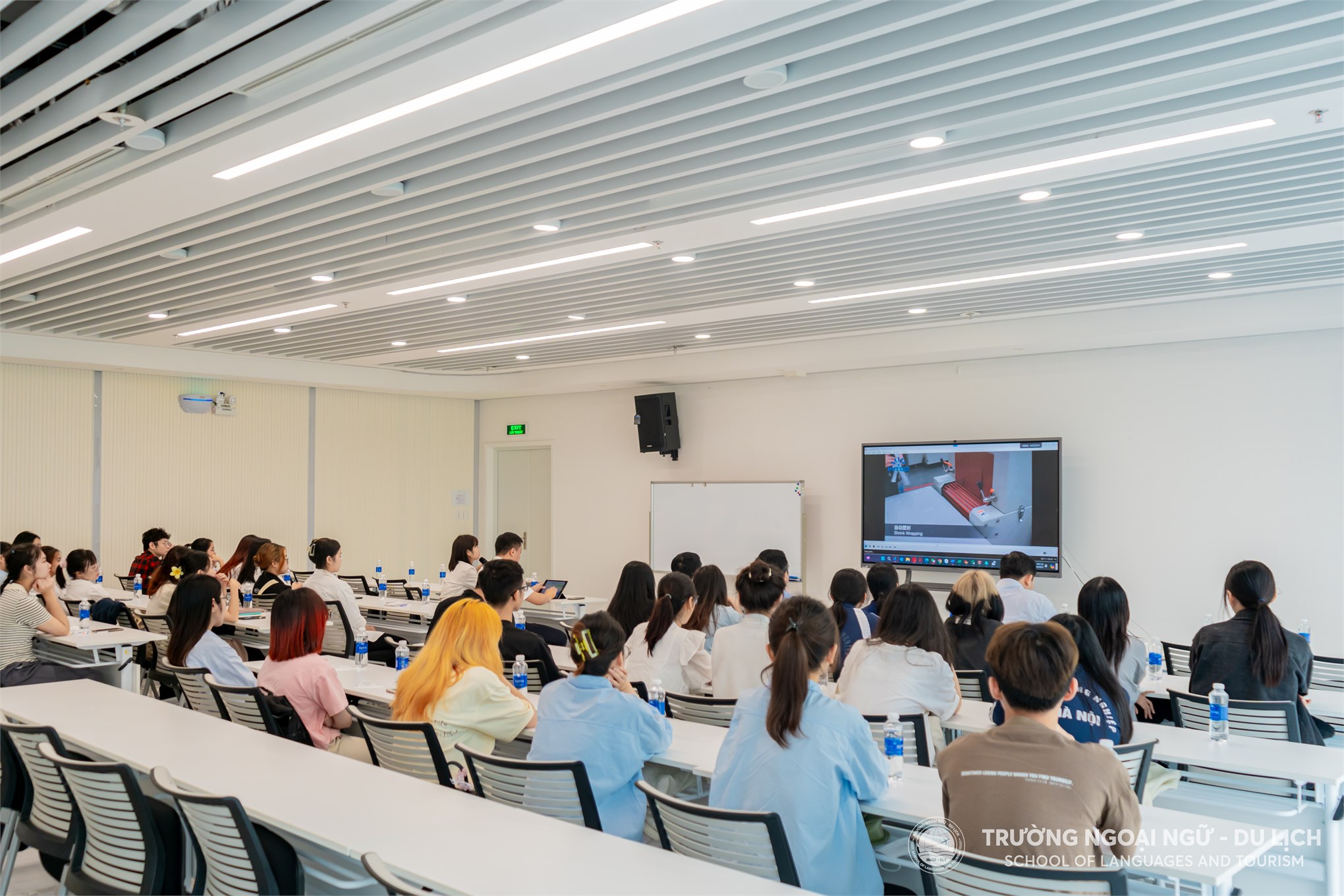 Trường Ngoại ngữ - Du lịch, Đại học Công nghiệp Hà Nội tổ chức tham quan thực tế tại Công ty TNHH Công nghiệp Intco Việt Nam.