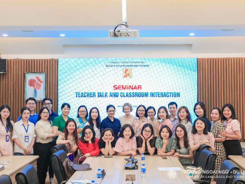 Trường Ngoại ngữ - Du lịch, Đại học Công nghiệp Hà Nội đón tiếp Trường Ulster University, Vương quốc Anh đến thăm và làm việc tại trường